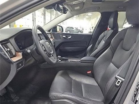 Used 2023 Volvo XC60 B5 Plus w/ Climate Package image 2