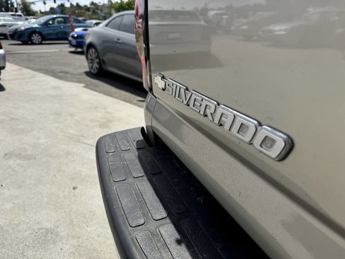 Used 2004 Chevrolet Silverado 2500 LS RWD image 3