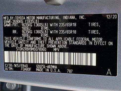 Used 2021 Toyota Highlander XLE AWD/4WD image 14