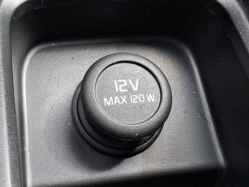 Certified 2024 Volvo XC90 T8 Plus AWD/4WD image 27