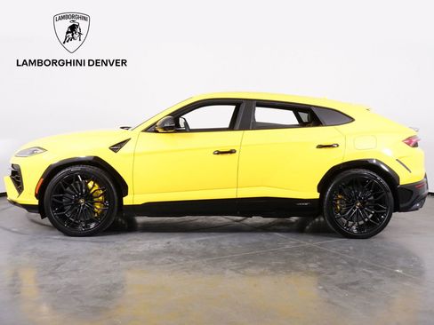 New 2025 Lamborghini Urus SE image 2