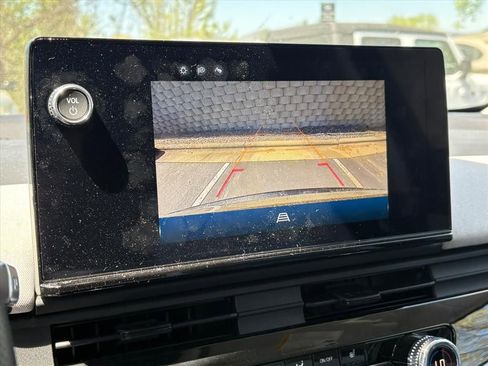 Used 2024 Honda Prologue EX image 9