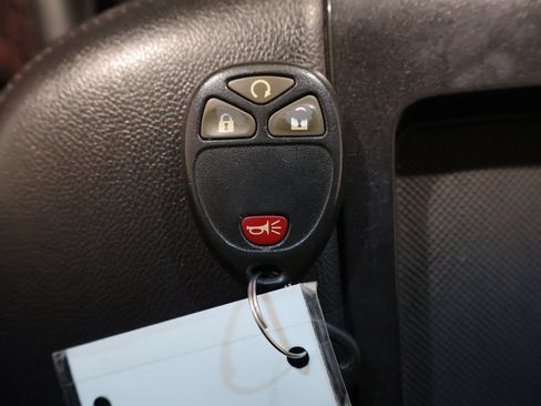 Used 2013 Chevrolet Avalanche LTZ AWD/4WD image 26