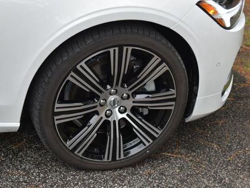 New 2024 Volvo S90 B6 Plus image 16