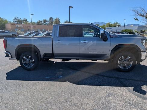 New 2026 GMC Sierra 2500 SLT AWD/4WD image 6