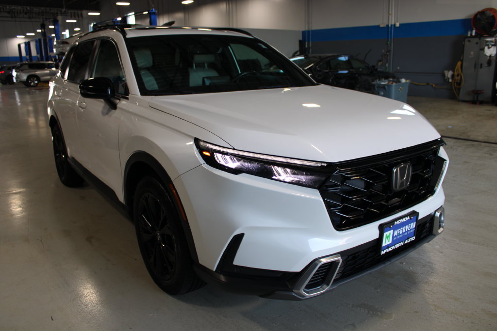 Used 2023 Honda CR-V Sport Touring image 3