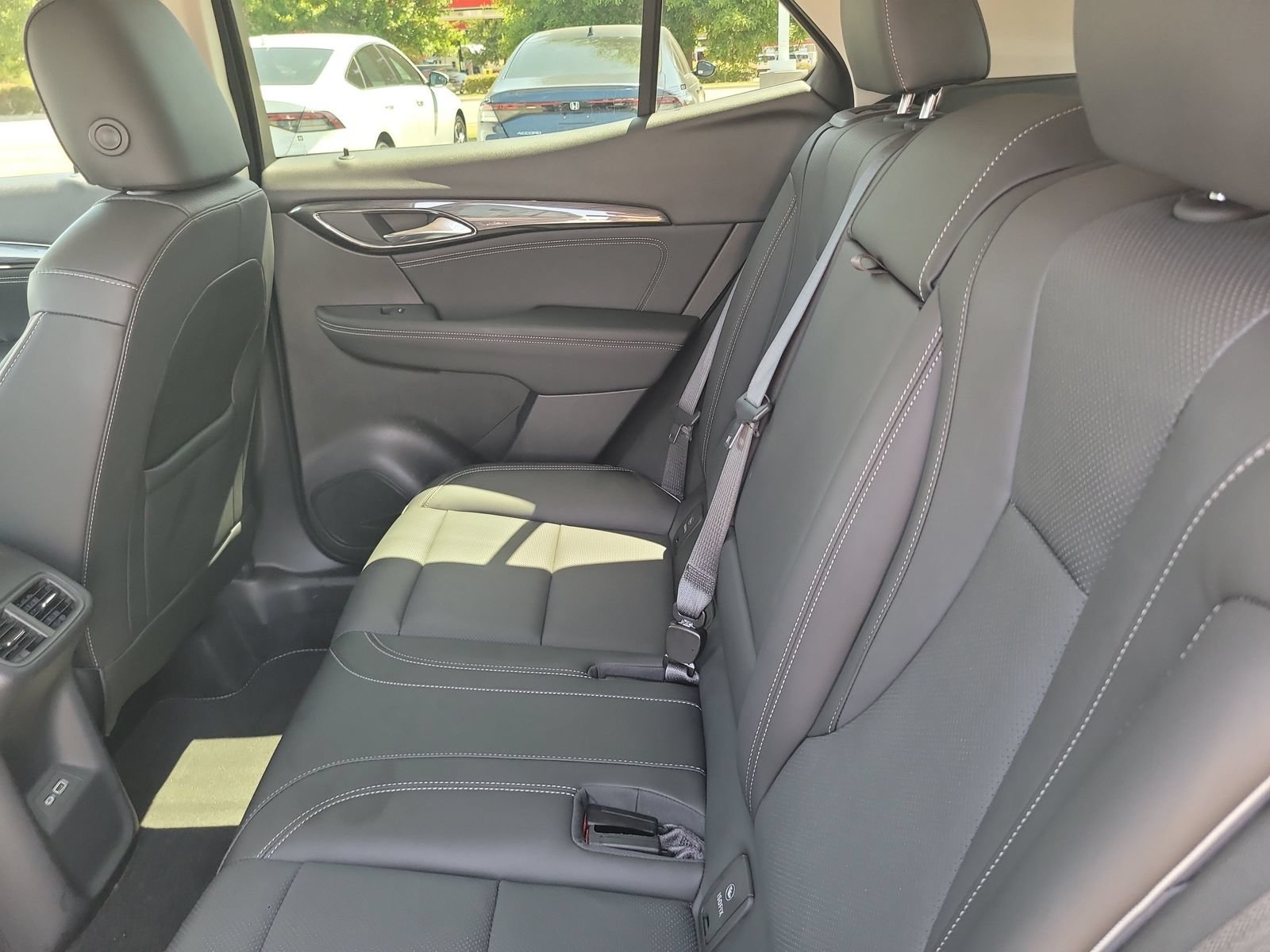 Used 2023 Buick Envision Essence FWD image 24