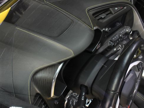 Used 2016 Chevrolet Corvette Z06 w/ 3LZ Preferred Equipment Group image 51