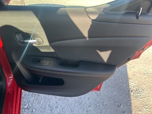 Used 2014 Dodge Avenger SE image 19