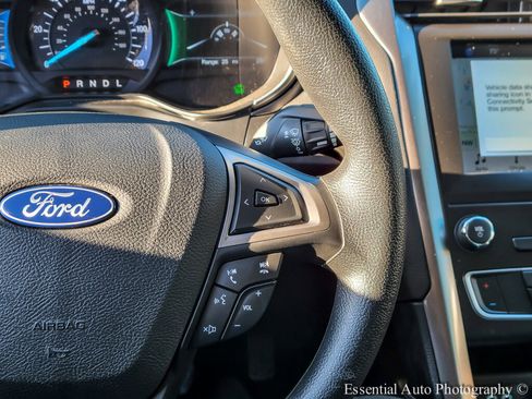 Used 2019 Ford Fusion SE image 19