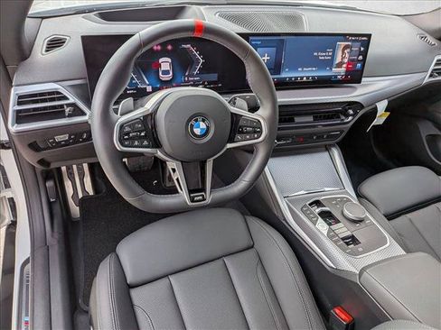 Used 2025 BMW M440i RWD image 10