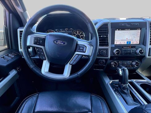 Used 2018 Ford F150 Lariat w/ Equipment Group 502A Luxury image 5