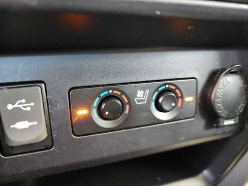 Used 2015 Toyota 4Runner Limited AWD/4WD image 23