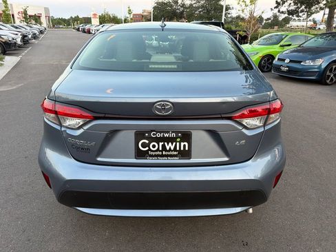 Used 2021 Toyota Corolla LE w/ LE Premium Package FWD image 7