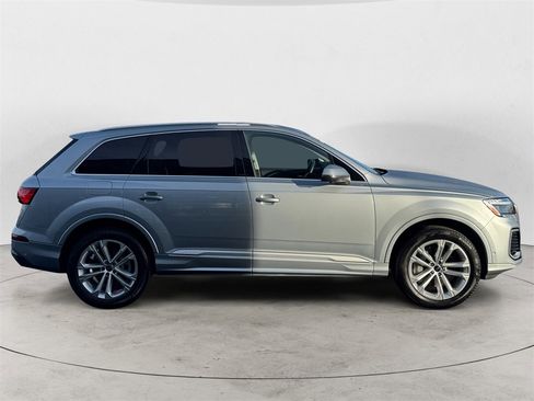 Used 2025 Audi Q7 2.0T Premium Plus w/ Premium Plus Package image 8