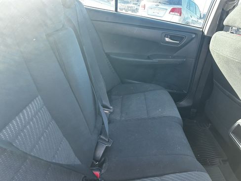 Used 2017 Toyota Camry LE image 11