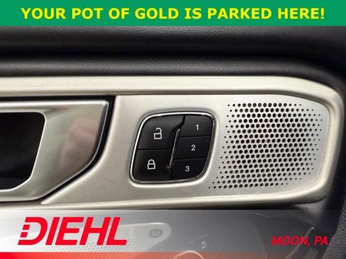 Used 2022 Ford Explorer Platinum w/ Equipment Group 601A image 29