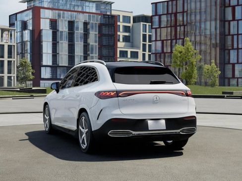 New 2026 Mercedes-Benz EQE 320 4MATIC SUV image 27