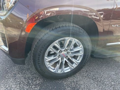 Used 2023 GMC Yukon SLT image 10