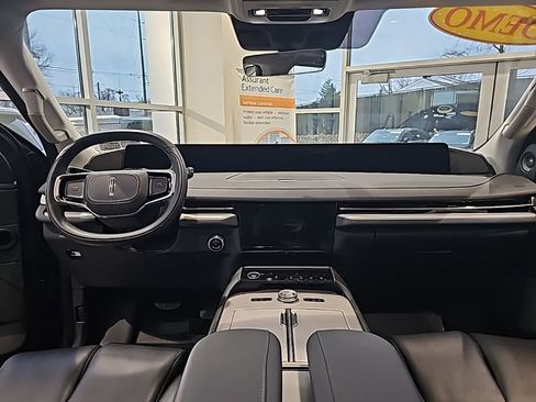 New 2025 Lincoln Navigator Reserve image 8