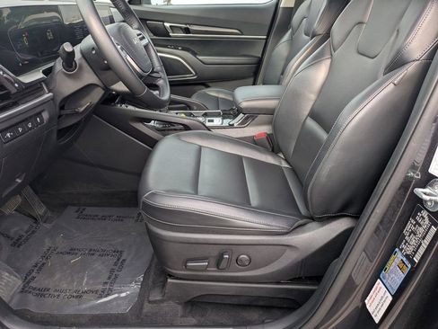 Used 2025 Kia Telluride S AWD/4WD image 13