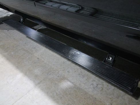 Used 2015 Ford F350 Platinum image 17