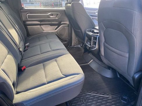 Used 2022 RAM 1500 Big Horn AWD/4WD image 36