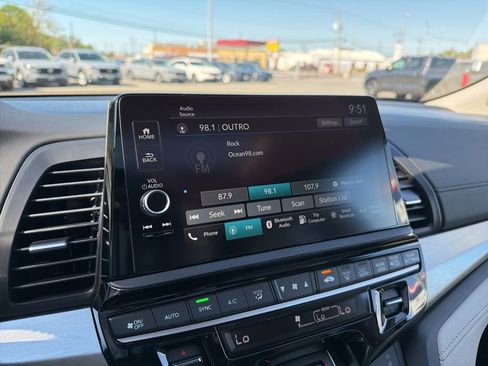 New 2026 Honda Odyssey EX-L image 10