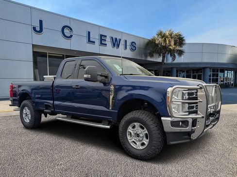 New 2026 Ford F250 XLT w/ FX4 Off-Road Package AWD/4WD image 1