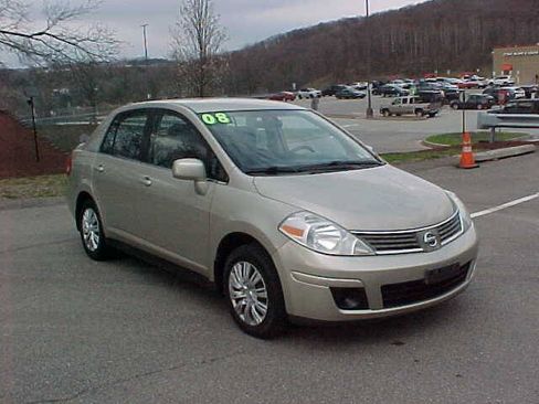 Used 2008 Nissan Versa 1.8 S w/ PWR Pkg FWD image 2