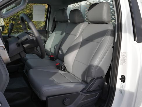 Certified 2024 Ford F450 XL w/ XL Chrome Package image 24