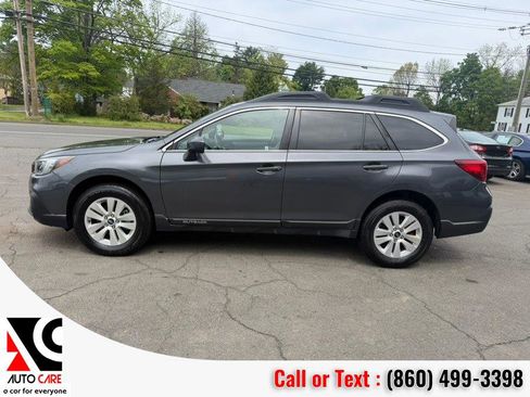 Used 2018 Subaru Outback 2.5i Premium AWD/4WD image 4