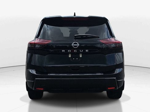 Used 2025 Nissan Rogue SV w/ SV Premium Package FWD image 7