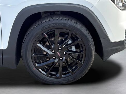 Used 2024 GMC Terrain SLE w/ Elevation Edition FWD image 23