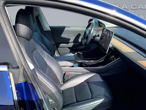 Used 2018 Tesla Model 3 Long Range image 7