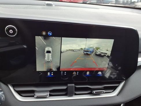 New 2026 Chevrolet Equinox LT FWD image 12