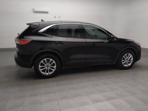 Used 2020 Ford Escape SE image 10