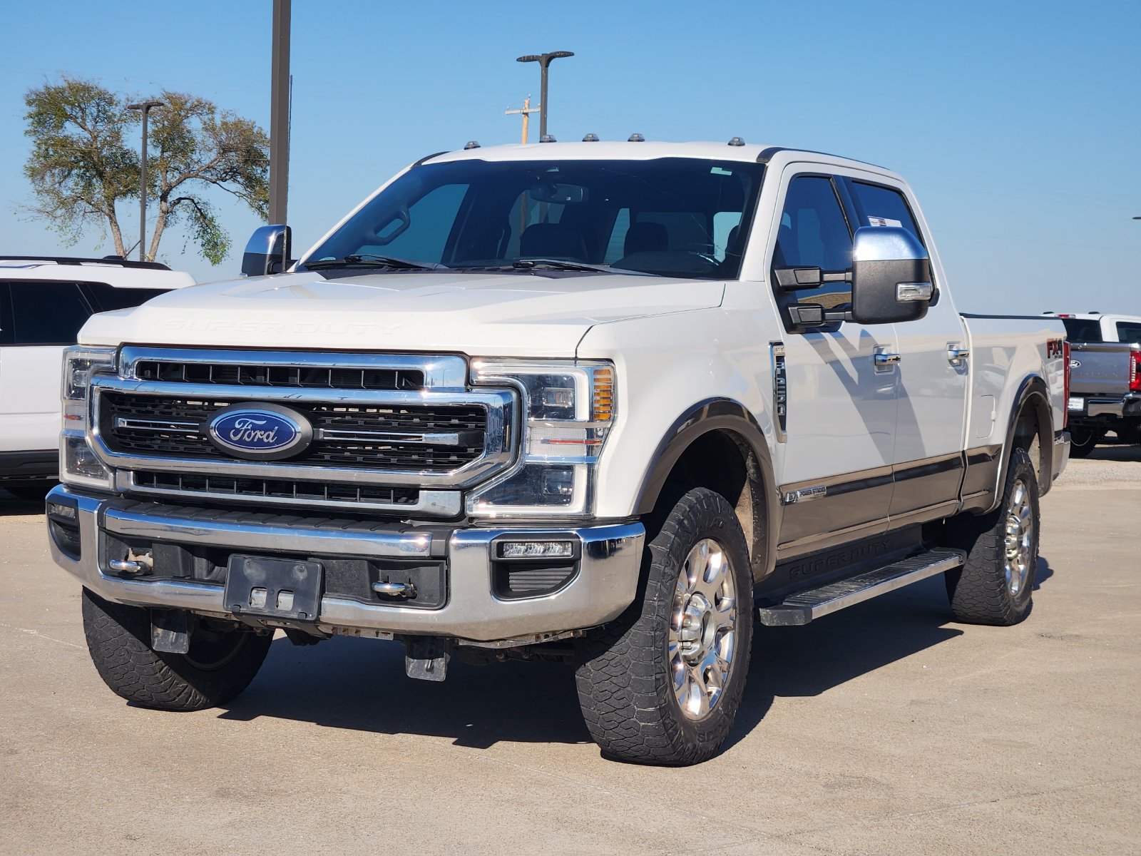 Used 2022 Ford F250 4x4 Crew Cab Super Duty image 2