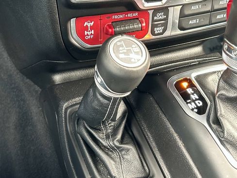 Used 2024 Jeep Wrangler Unlimited Rubicon 4xe AWD/4WD image 26