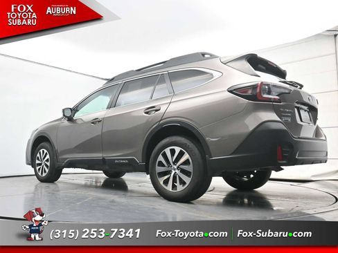 Used 2021 Subaru Outback Premium AWD/4WD image 18
