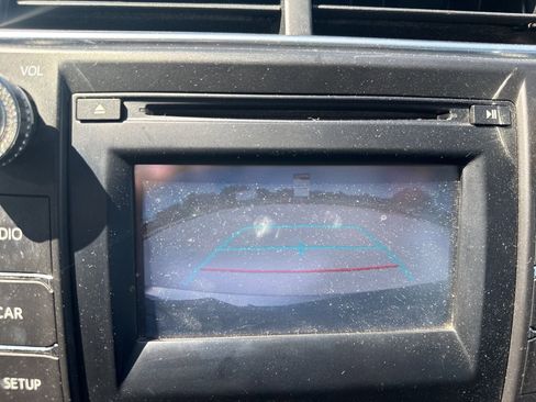 Used 2015 Toyota Camry SE FWD image 4