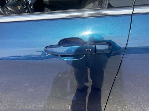 Used 2020 Chevrolet Equinox LT image 8