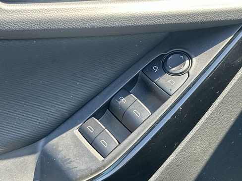 Used 2025 Chevrolet Equinox LT image 15