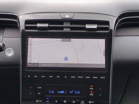 Certified 2023 Hyundai Tucson Limited AWD/4WD image 13