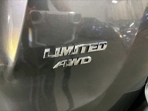 Used 2015 Toyota RAV4 Limited AWD/4WD image 10