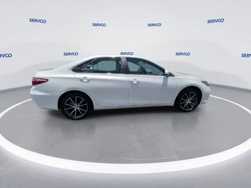 Used 2017 Toyota Camry XSE FWD image 9