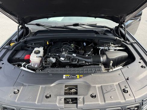 Certified 2023 Jeep Grand Cherokee L Laredo AWD/4WD image 22
