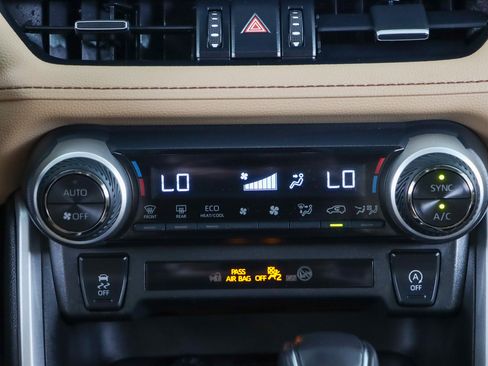 Used 2023 Toyota RAV4 XLE Premium FWD image 20