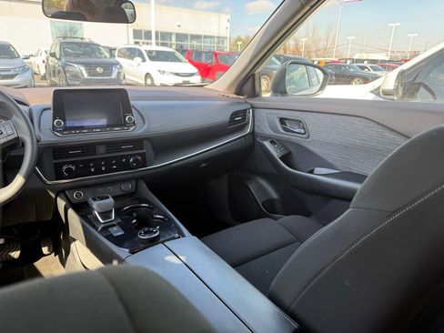 Used 2023 Nissan Rogue S AWD/4WD image 52