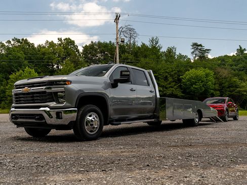 New 2025 Chevrolet Silverado 3500 LT w/ Convenience Package image 9